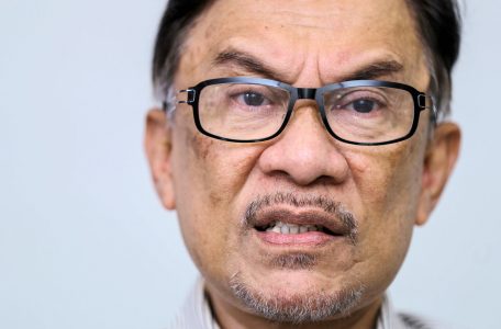 https   s3 ap northeast 1.amazonaws.com psh ex ftnikkei 3937bb4 images 2 9 9 1 15431992 3 eng GB マレーシア・アンワル元副首相　Malaysian plolitician Anwar Ibrahim　20180828144324 Data 456x300 - Disconnected Anwar is Disappearing into the Darkness